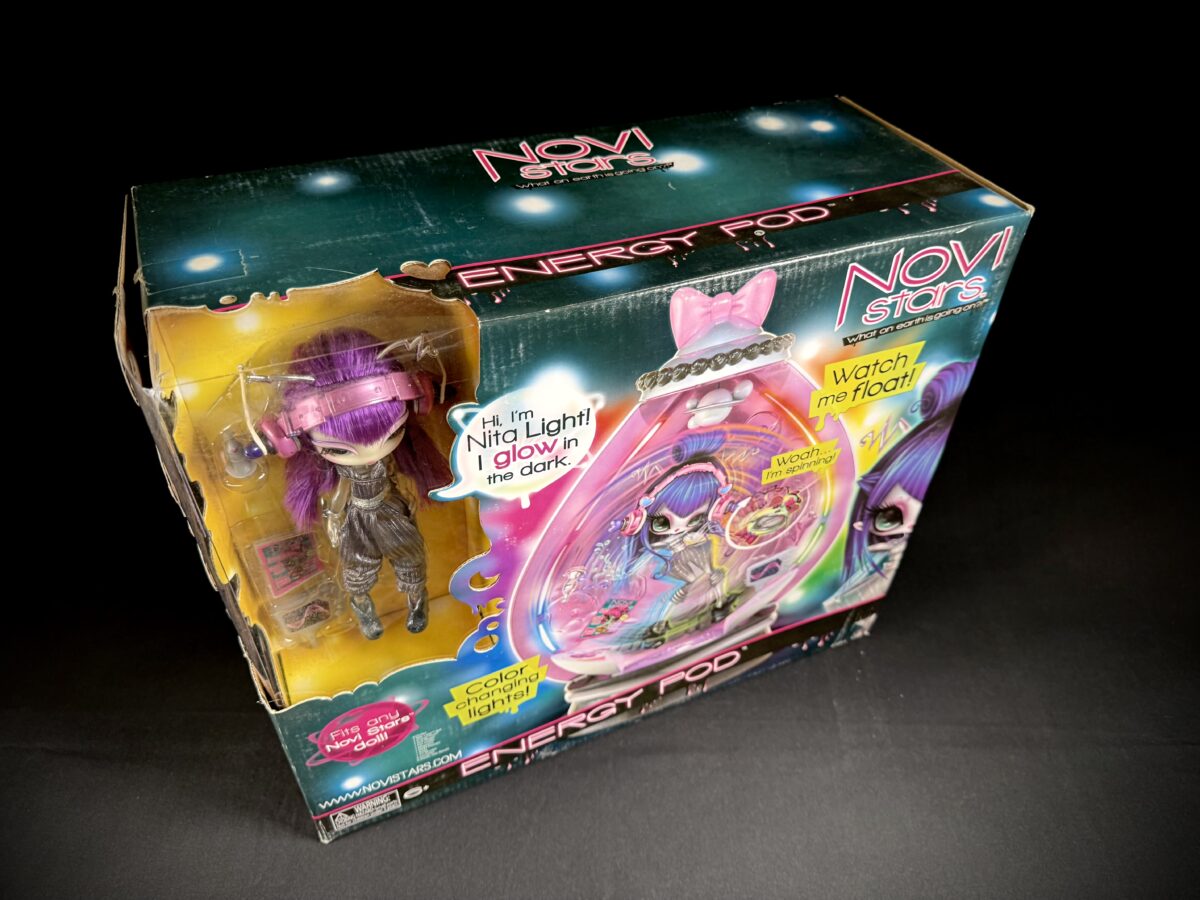 Novi Stars Energy Pod with Nita Light Doll - Image 4