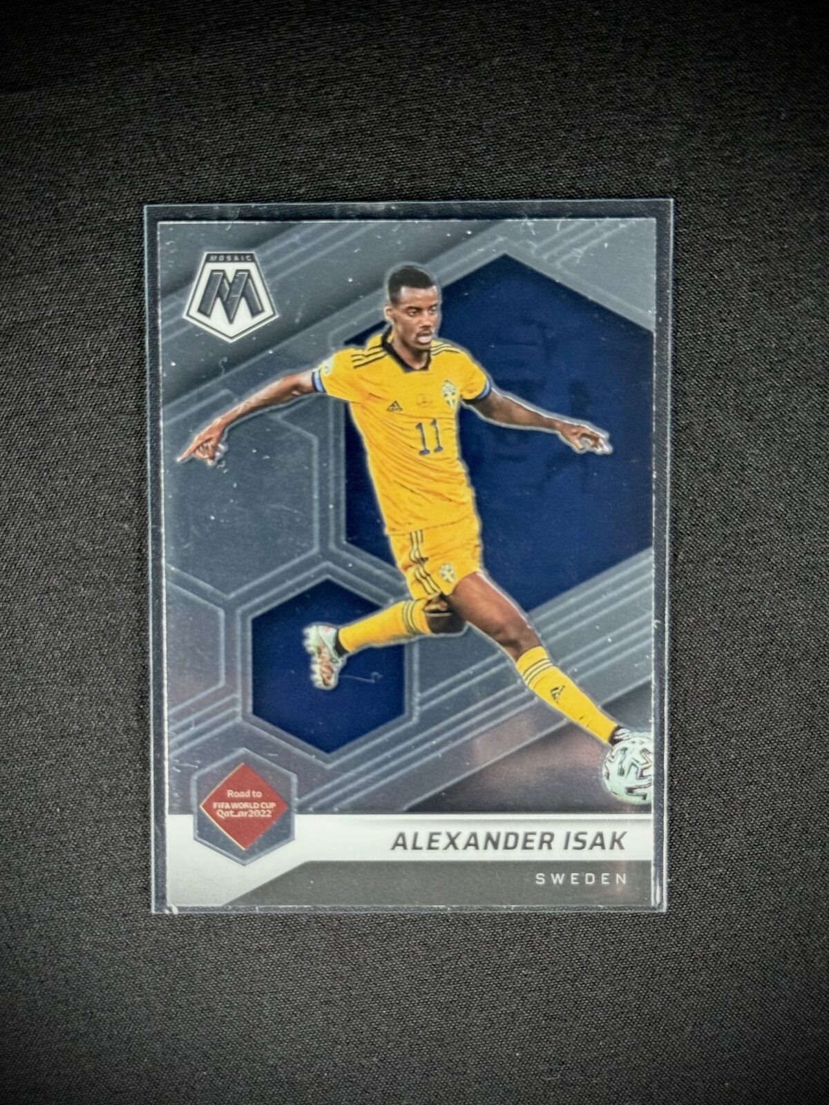 FIFA Road to World Cup Alexander Isak (2022 - Panini Mosaic )